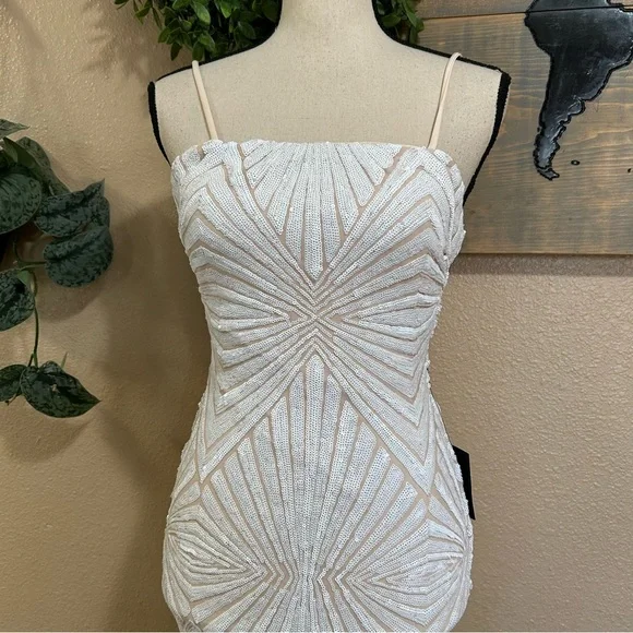 NWT Lulus Lost In Your Eyes White Sequin Bodycon Mini Dress - Picture 3 of 10